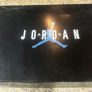 Preowned Air Jordan 11 retro low size 13